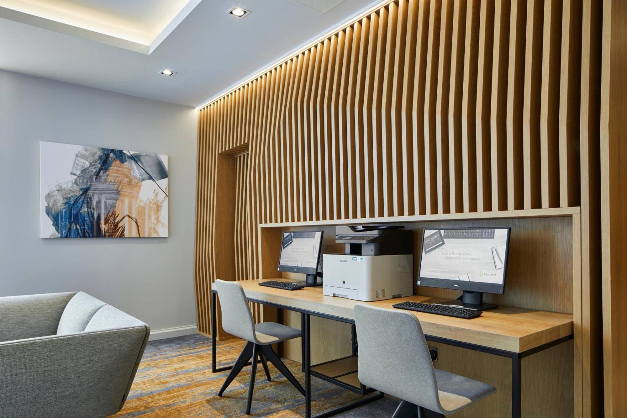 Courtyard By Marriott Oxford City Centre מראה חיצוני תמונה